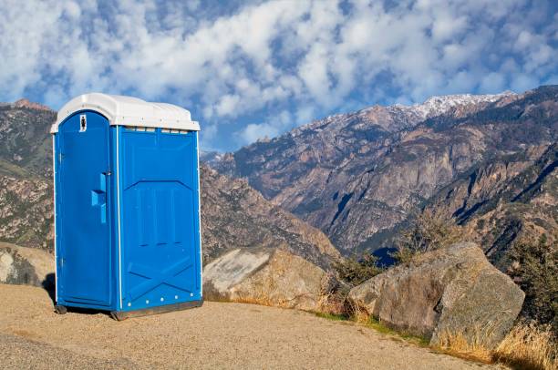 Best Porta potty rental near me  in Fowler, CA